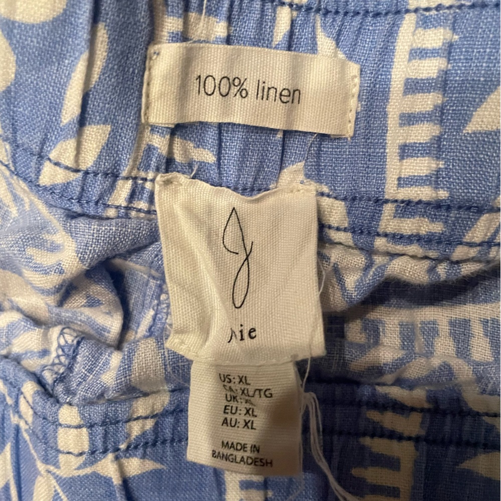 Joie Blue and White Cropped pants with Floral Print - Picture 4 of 6